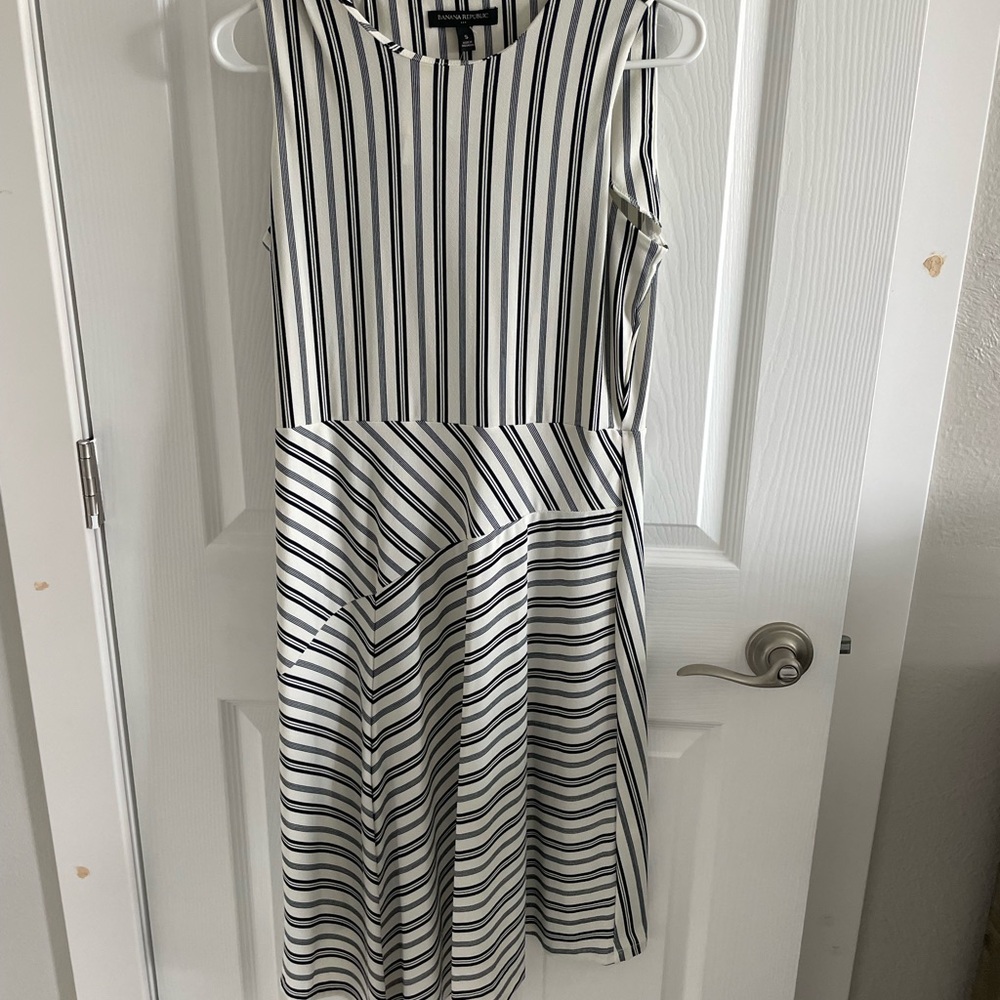 Banana Republic Black and White Sleeveless Asymmetrical A-Line Dress NWT